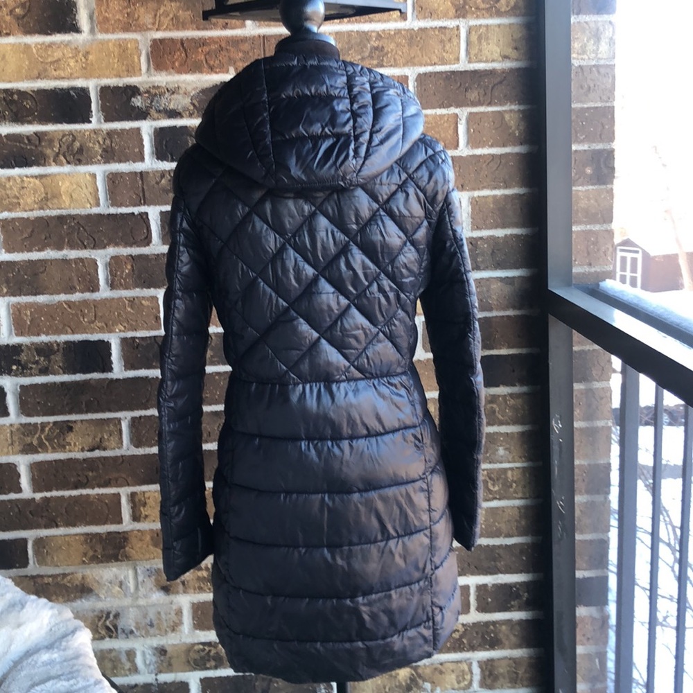 NOIZE Large Viv Quilted Lightweight Puffer Jacket - Picture 14 of 14
